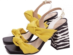 Sandália Amarelo e Branco: Salto Grosso 9cm | Napa Zebra na internet