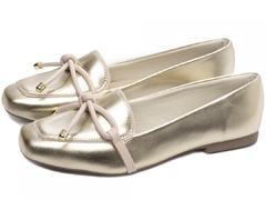 Mocassim Feminino Rasteiro em Napa Ouro Light e Off White - Calçadospravc | Comprar Calçados Femininos Online | Comprar Scarpins