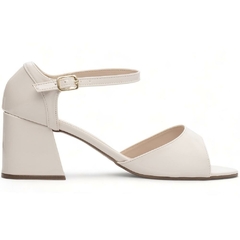 Sandalia Arrasadora em Verniz Off White Salto Antiderrapante Grosso 7 cm - loja online