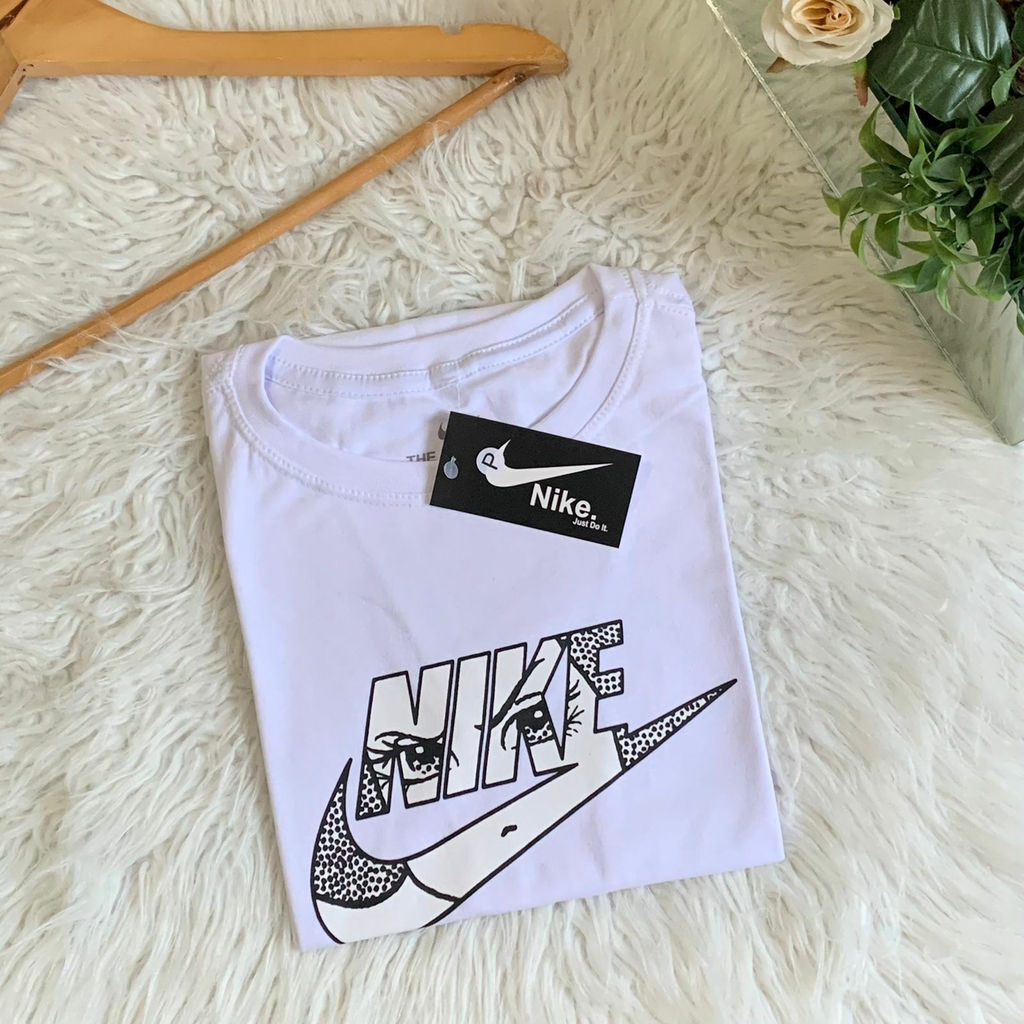 Camiseta baby best sale look nike feminina