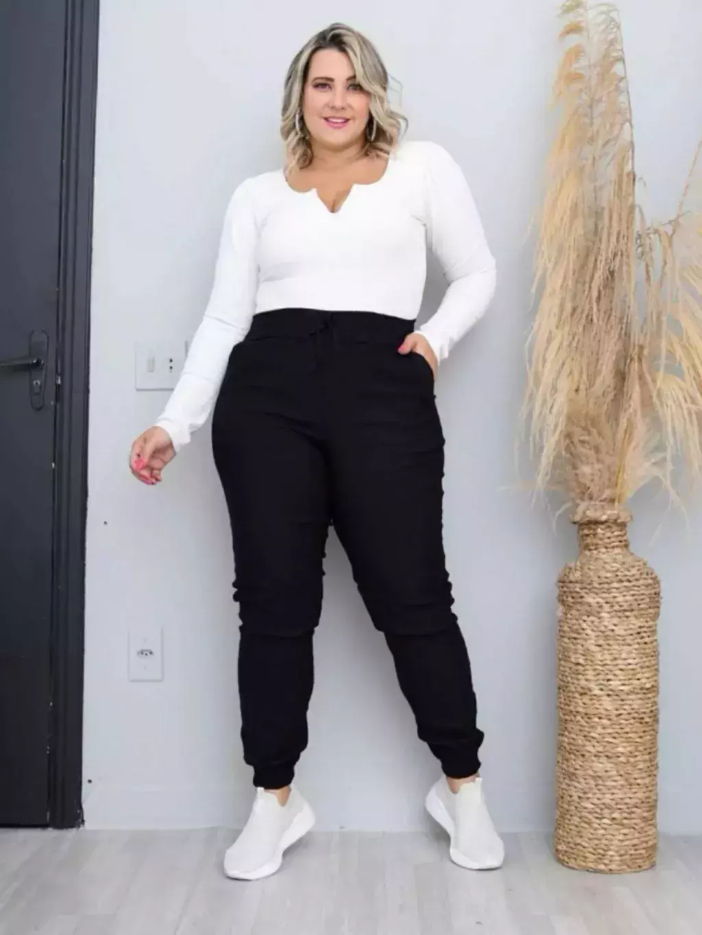 Calça Feminina Jogger de Bengaline Linha Premium Plus Size