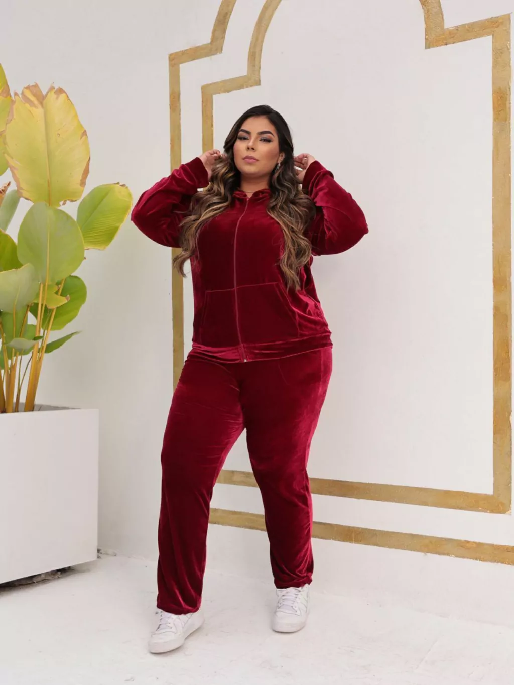 Conjunto Máxi Plush Veludo com Brilho Plus Size, Bolso Cangurú E Capuz