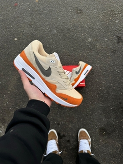 AIR MAX