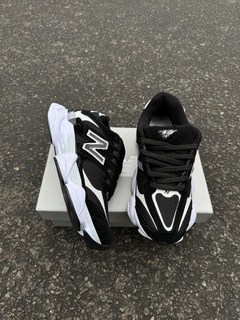 NB 9060 BLACK&WHITE en internet