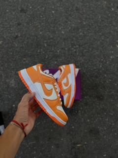 SB DUNK LOW NARANJA - comprar online