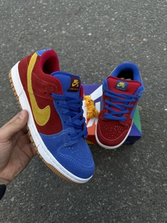 SB DUNK LOW BARCELONA