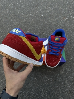 SB DUNK LOW BARCELONA en internet