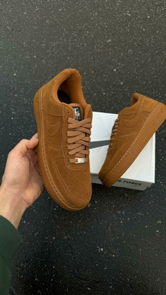 AIR FORCE 1 07' FLAX BROWN - comprar online