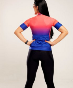 Camisa Ciclismo Feminina Agah Coral - comprar online