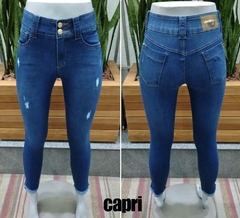 Calça Capri Jeans Claro - comprar online