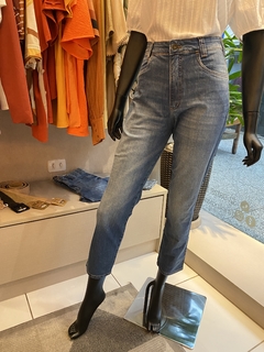 Calça Mom Jeans Básica