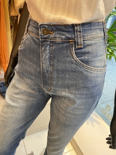 Calça Mom Jeans Básica - comprar online