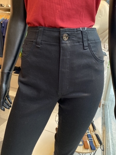 Calça Jeans Preta Flare - comprar online