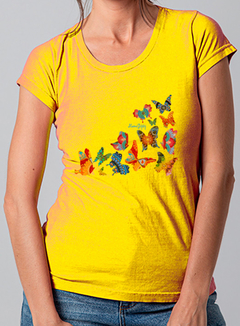 Camiseta Estonada Feminina com Borboletas Mama Gipsy. - comprar online