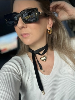 Colar choker pingente coração detalhe strass - comprar online