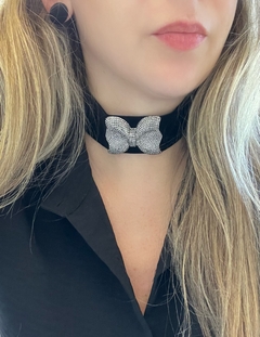 Choker laços cravejados veludo