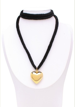 Colar choker pingente coração liso