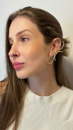 Brinco laço ear cuff