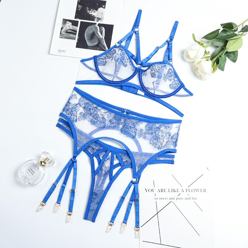 Conjunto Lingerie com Penas e Correntes Ametista