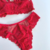 Conjunto Isis Vermelho na internet