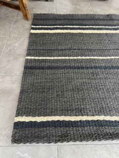 Alfombra de yute gris con rayas - Dorsal Design