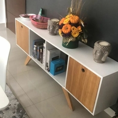 Mueble TV Alerce Estilo Retro Blanco y Madera 160 CM