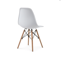 Comedor Nórdico Blanco con 6 sillas eames - comprar en línea