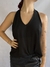 MUSCULOSA DE GASA NEGRA ESCOTE EN V