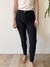 PANTALON NEGRO CHUPIN TIRO ALTO TIPO CALZA CLARA · T38