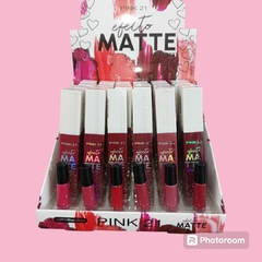 LABIAL LIQUIDO EFECTO MATTE / PINK 21 #CS2898 en internet