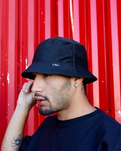 Bucket Hat C3U Veludo cotelê _ PlasticOff _ Preto