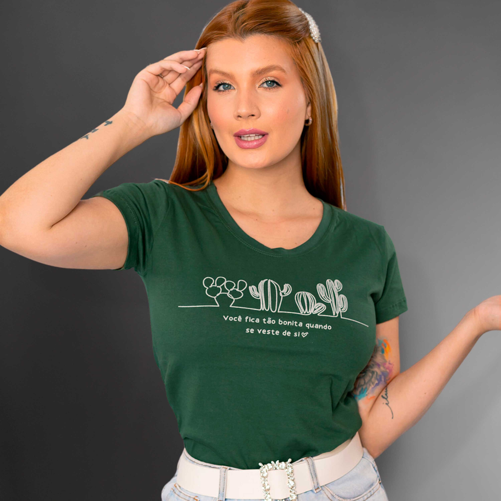 T-SHIRT VOCÊ FICA TÃO BONITA CACTOS VERDE PALMA - FEMININA