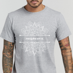 Camiseta Mergulhe em Si - comprar online