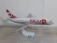 Rico Linhas Aéreas Boeing 737-200 Avião Maquete Artesanal Escala 1:95 - comprar online