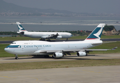 Imagem do Cathay Pacific Cargo Boeing 747-400 Avião Miniatura Netmodels Escala 1:400 (leia o anúncio)