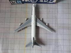 Corsair International Boeing 747-300 "Waves" Avião Miniatura Big Bird Models Escala 1:500 (medidas no anúncio) na internet
