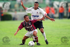 Imagem do Fluminense F. C. 2003 Home #10 Camisa Tamanho M (veste P) (leia o anúncio)