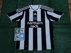 Newcastle United F. C. 2009-2010 Home Camisa Importada Tamanho P (veste PP) (leia o anúncio)