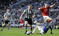 Imagem do Newcastle United F. C. 2009-2010 Home Camisa Importada Tamanho P (veste PP) (leia o anúncio)