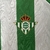 camisa-camisas-camisetas-blusa-blusas-manto-mantos-uniforme-real-betis-primeira-titular-home-fan-hummel-24-25-2024-2025-torcedor-torcedores-masculina-masculino-verde-e-branca-6.webp