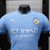 camisa-camisas-camisetas-manto-mantos-blusa-blusas-primeira-casa-titular-home-i-manchester-city-puma-24-25-2024-2025-jogador-masculina-azul-3.webp