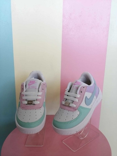 Teni nike af1 choclo menta/blanco/lila