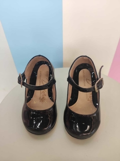 Zapato charol liso negro