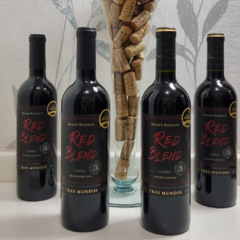 Grand Reserve Red Blend Três Mundos - Vinho Fino Tinto meio seco - Carménère - 750ml / 2020 / Chile - loja online