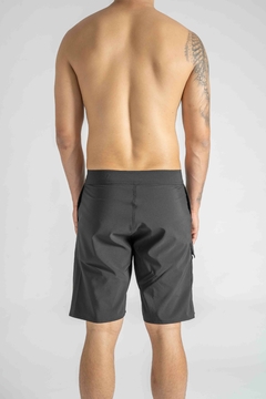 Imagem do BERMUDA HANGLOOSE WAISTED HLBM060021 HIBRIDA PRETO