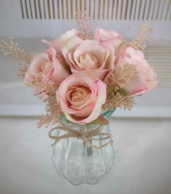 Arranjo Decorativo com Mini Rosas