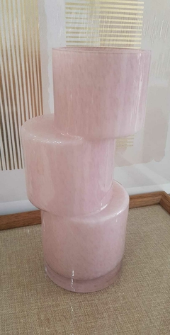 Vaso Decorativo em Vidro na cor Rosa na internet