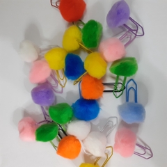 Clips com pompom na internet