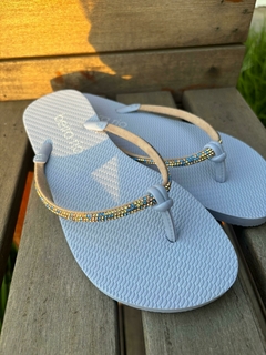 CHINELO BEIRA RIO AZUL STRASS - Bela Calçados Acessorios