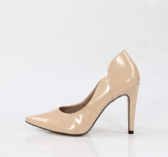 Scarpin verniz recorte nude - comprar online